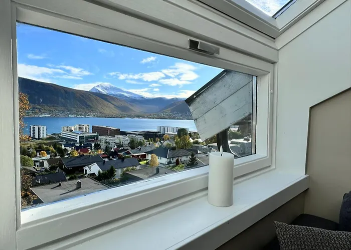 Cozy Apartment With Two Bedrooms And Beautiful View
