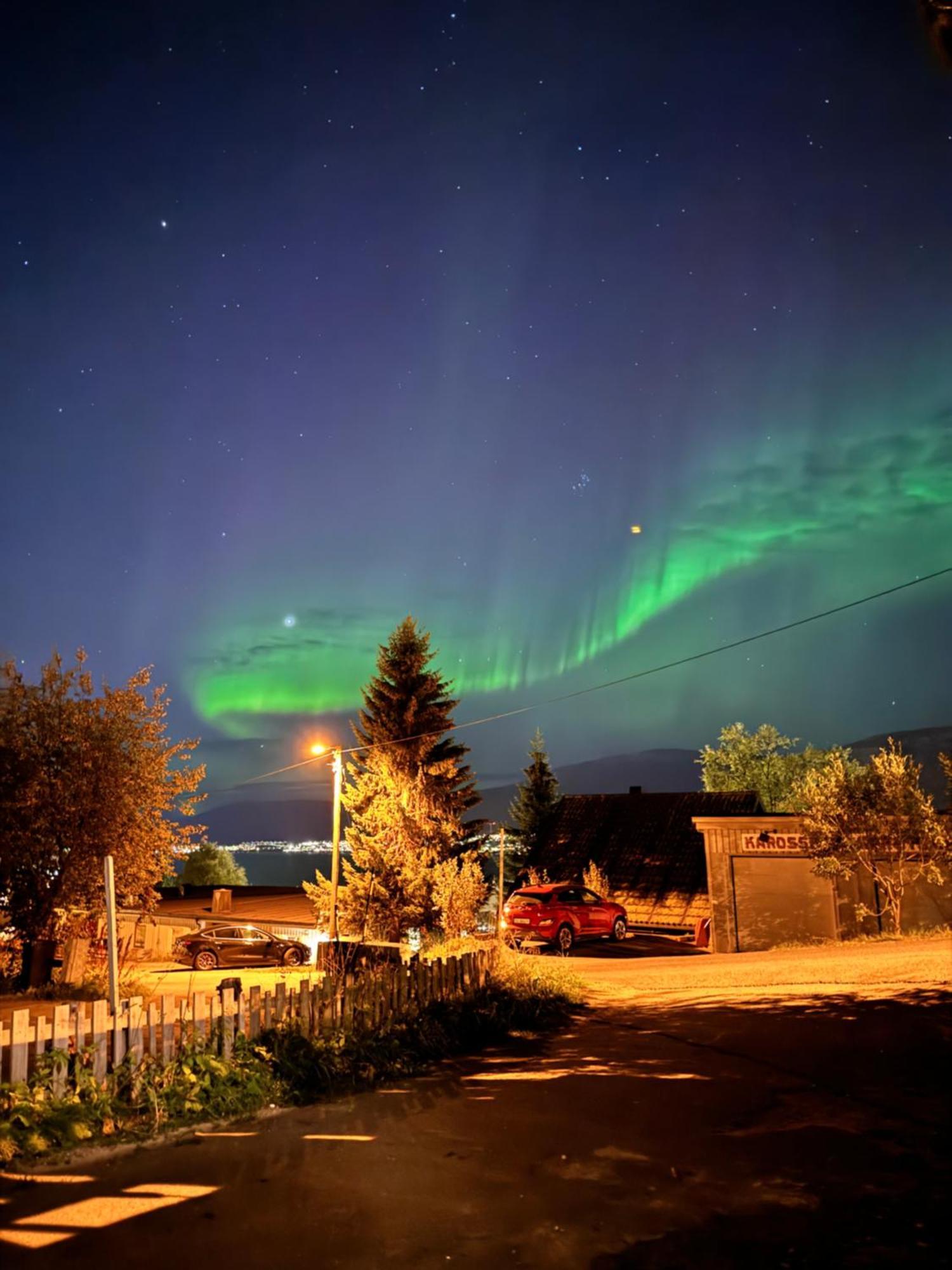 Cozy With Two Bedrooms And Beautiful View * Tromsø