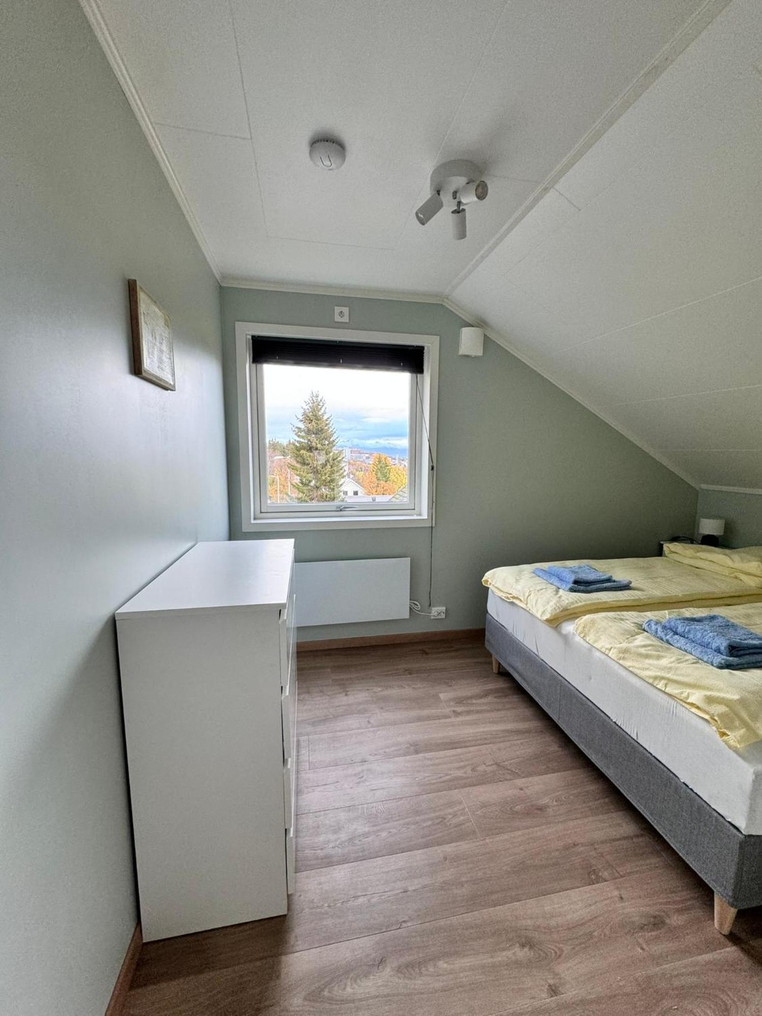 Cozy With Two Bedrooms And Beautiful View Apartment Tromsø